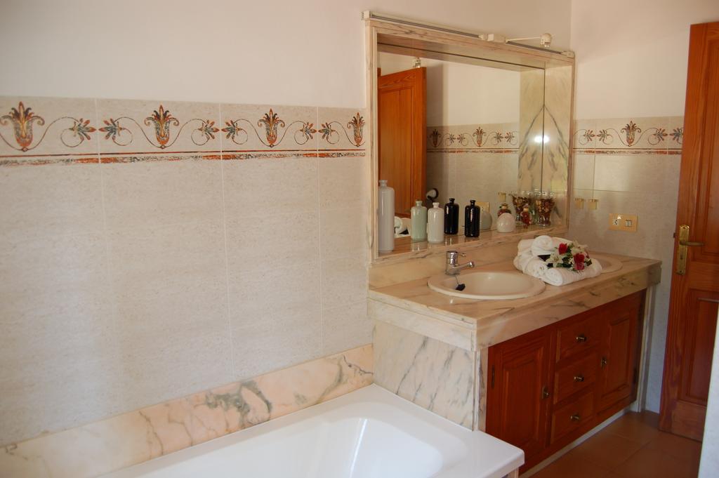 Private Villas Puerto Pollensa For Family Groups, Private Mountain Ideal For Runners, Trailers, Hikers, It Is Approximately 3 Minute Walk From The Beach Zimmer foto